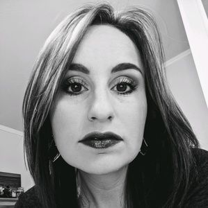 Meet your Posher, Kellie